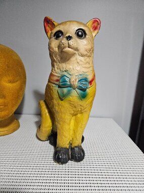 Vintage Chalkware Carnival Prize Cat    B